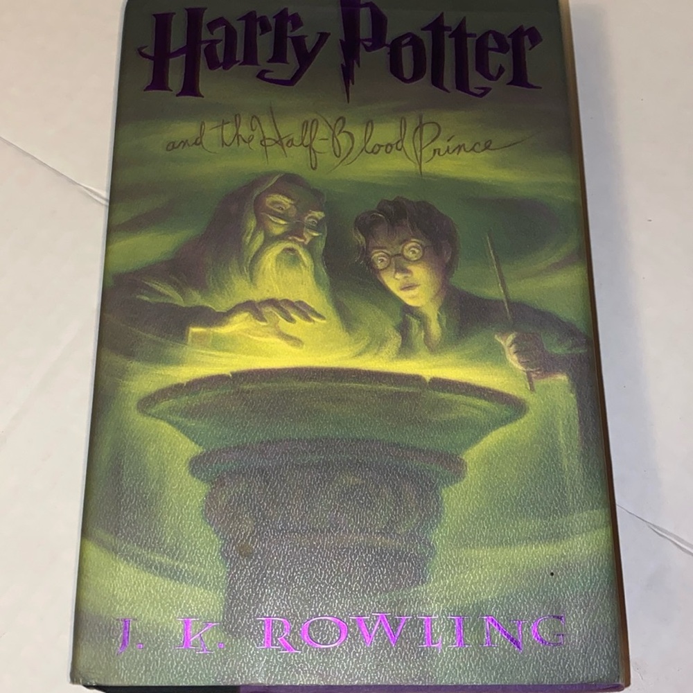 Hard back book   Harry Potter and the Half-Blood Prince
